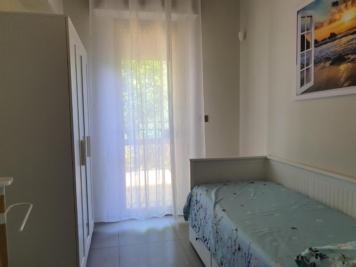 La Terrazza Sul Golfo Apartment Рапало Екстериор снимка