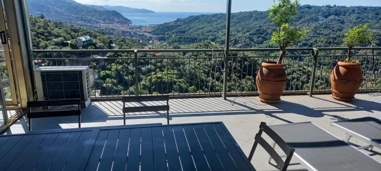 La Terrazza Sul Golfo Apartment Рапало Екстериор снимка