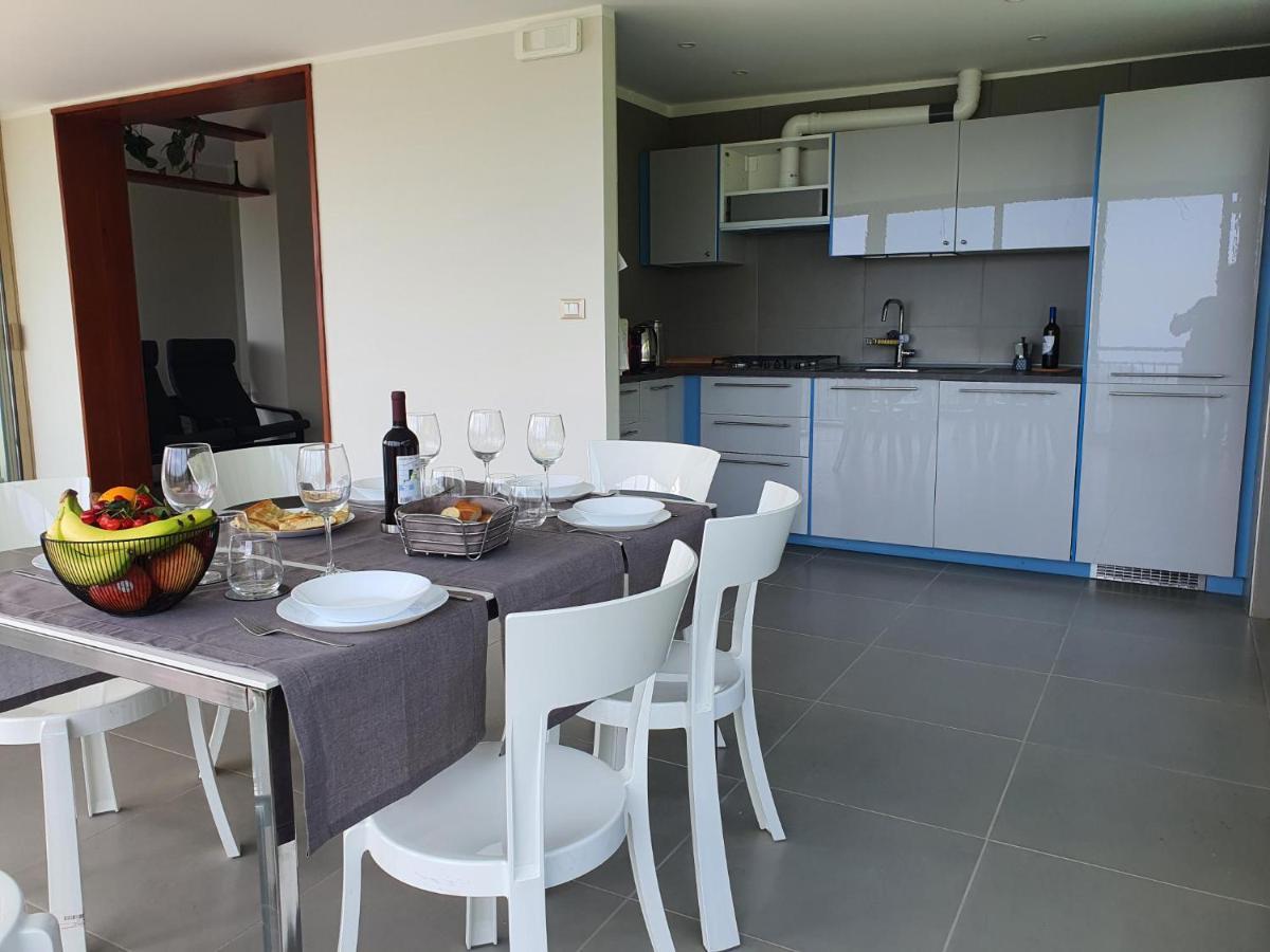 La Terrazza Sul Golfo Apartment Рапало Екстериор снимка