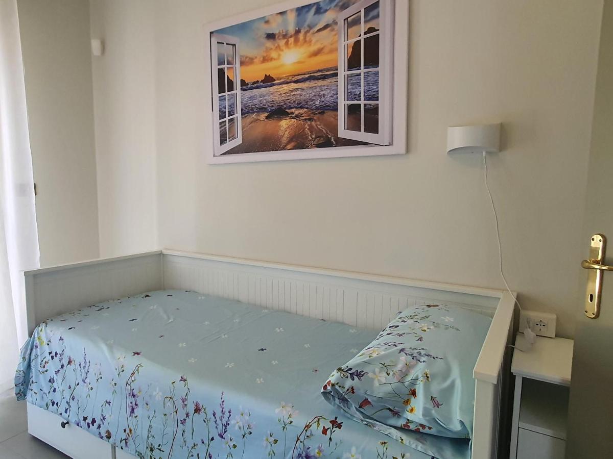 La Terrazza Sul Golfo Apartment Рапало Екстериор снимка