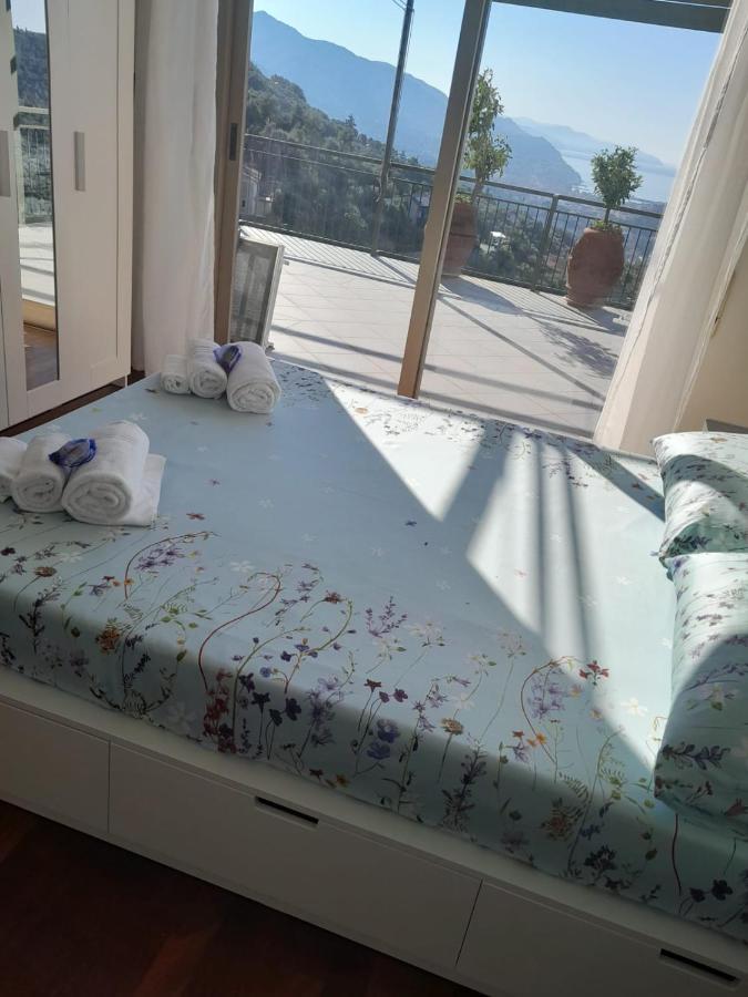 La Terrazza Sul Golfo Apartment Рапало Екстериор снимка